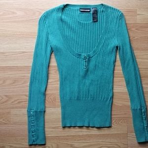 🌼DKNY sweater 🌼